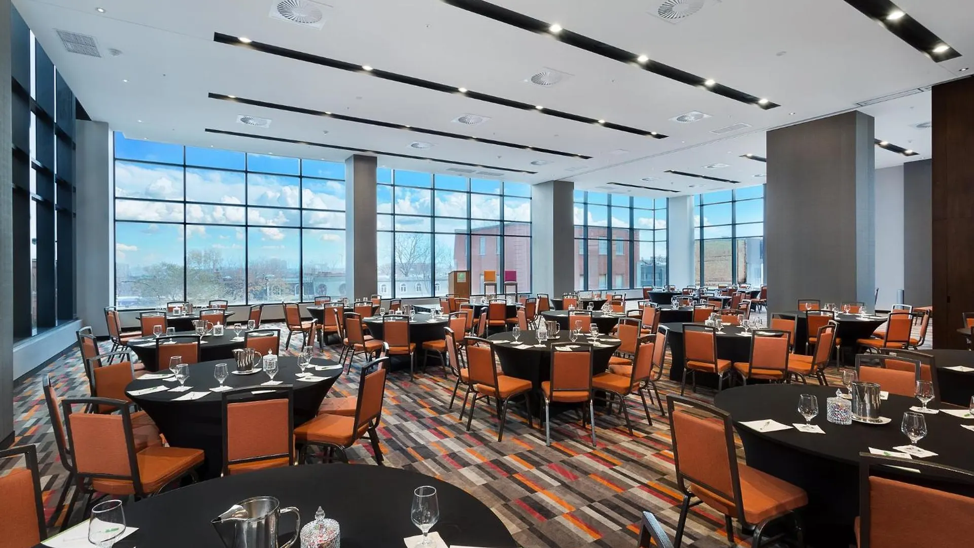 ****  Holiday Inn Hotel & Suites - Montreal Centre-Ville Ouest By Ihg Canada