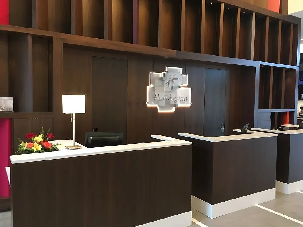 Holiday Inn Hotel & Suites - Montreal Centre-Ville Ouest By Ihg
