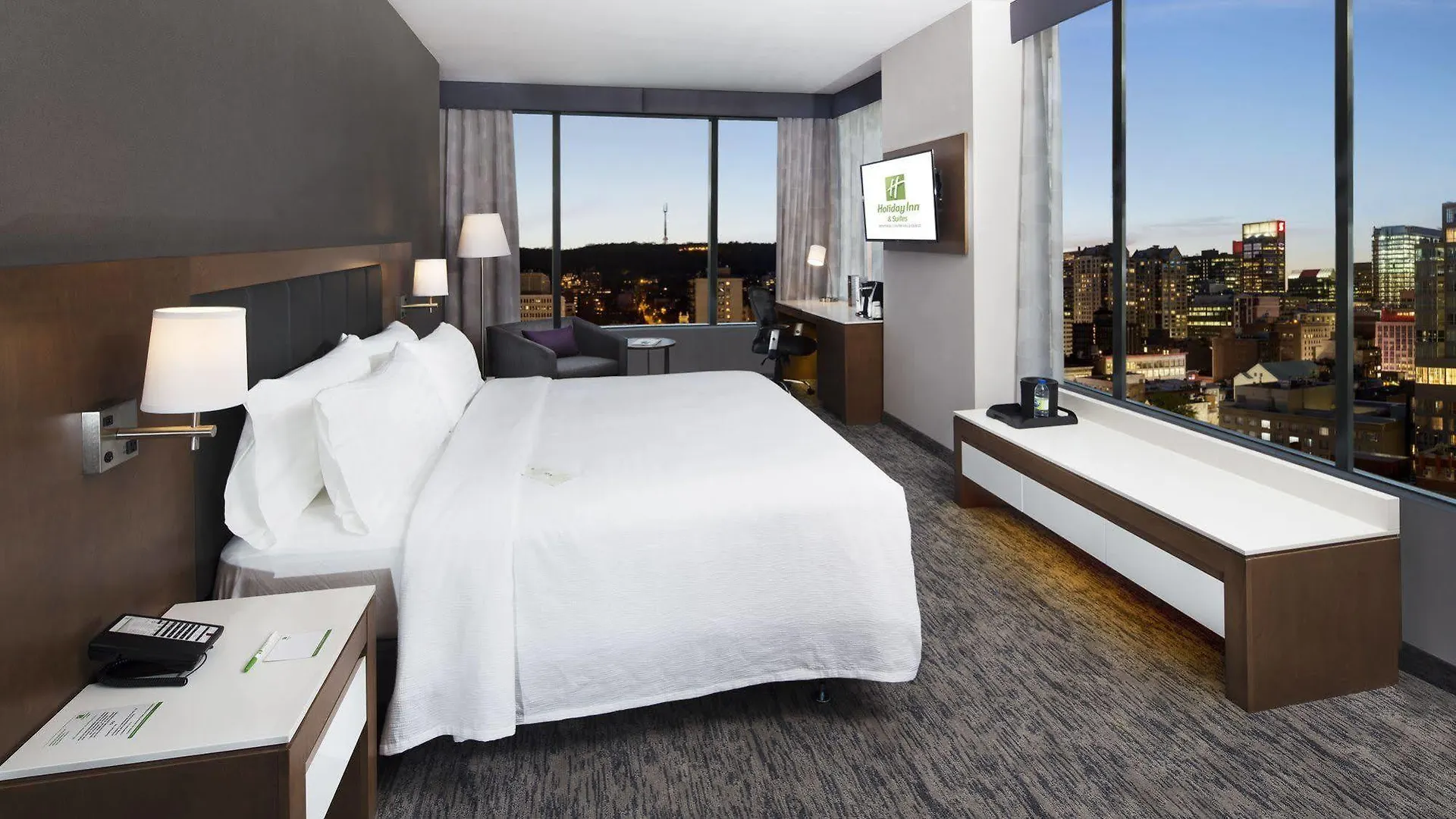 Holiday Inn Hotel & Suites - Montreal Centre-Ville Ouest By Ihg