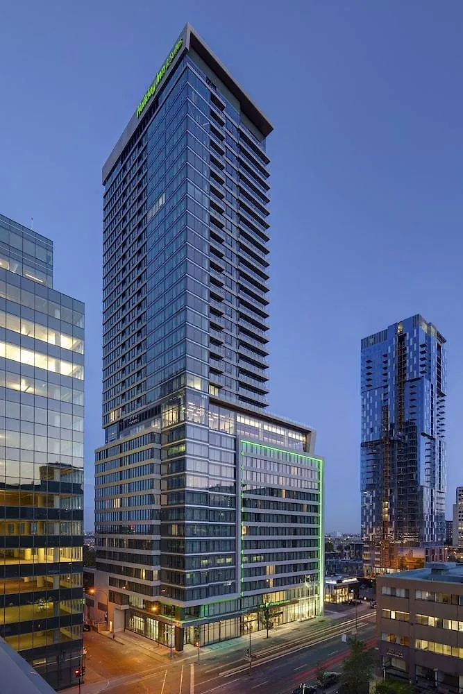 Holiday Inn Hotel & Suites - Montreal Centre-Ville Ouest By Ihg