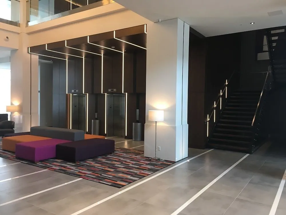 Holiday Inn Hotel & Suites - Montreal Centre-Ville Ouest By Ihg